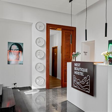 Nest Boutique Hostel Бухарест Экстерьер фото