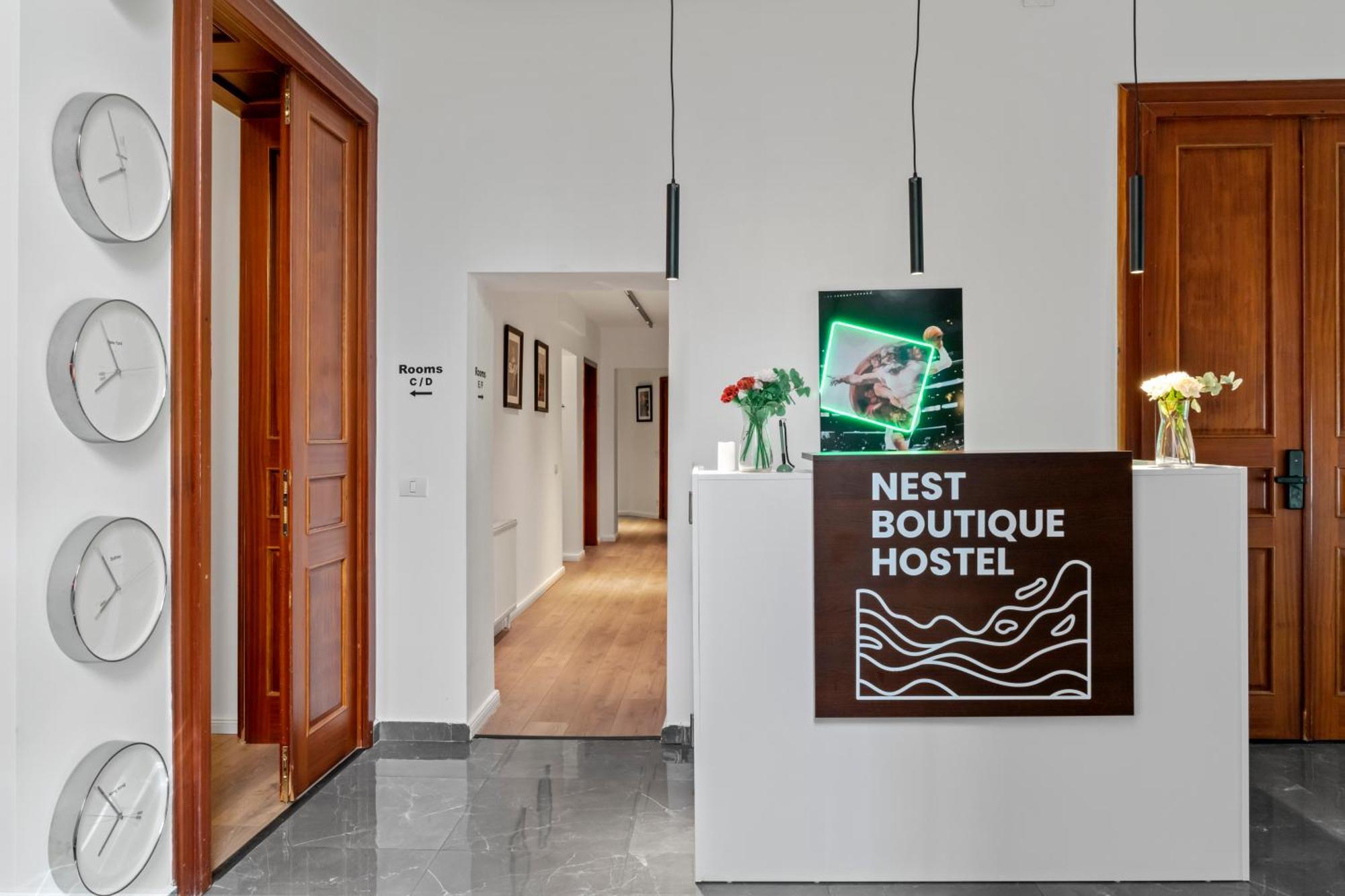 Nest Boutique Hostel Бухарест Экстерьер фото