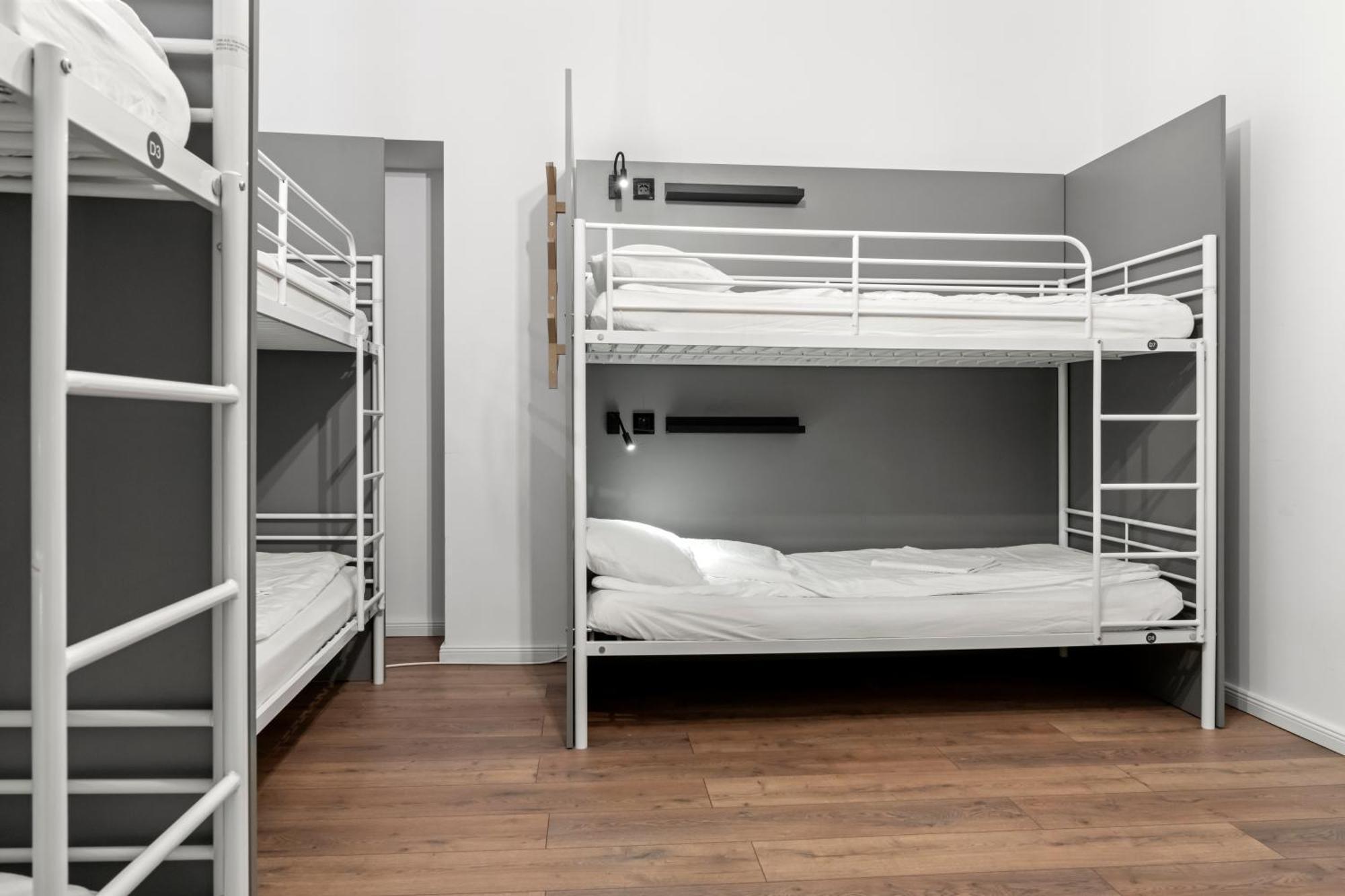 Nest Boutique Hostel Бухарест Экстерьер фото